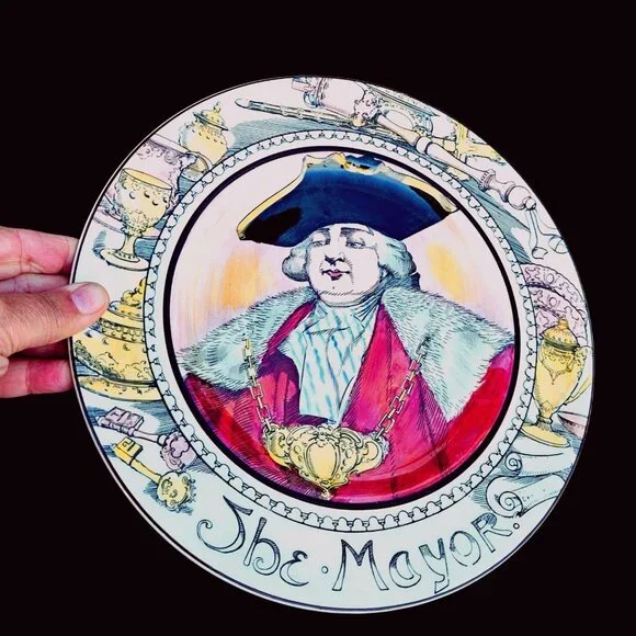 Vintage Royal Doulton Collectible Plate The Mayor Professional Series D6283 - Picture 2 of 12